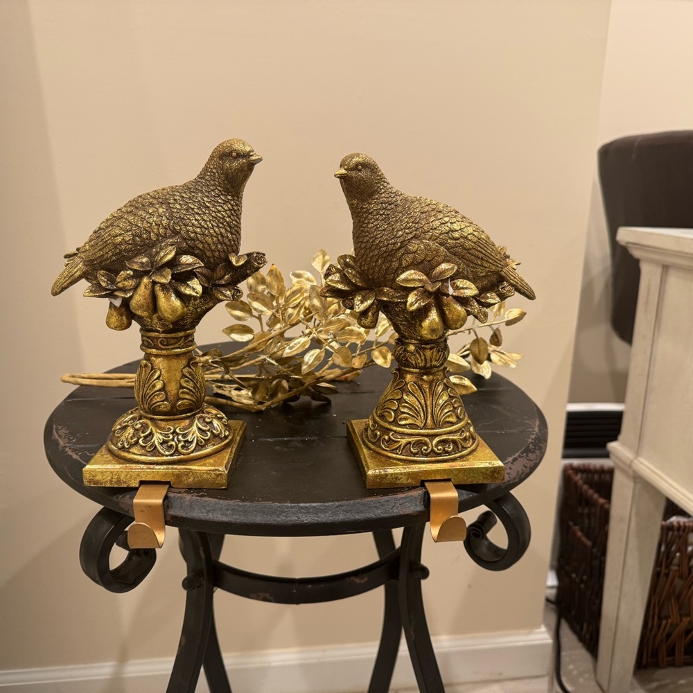 Elegant Gold Bird Figurines Holder